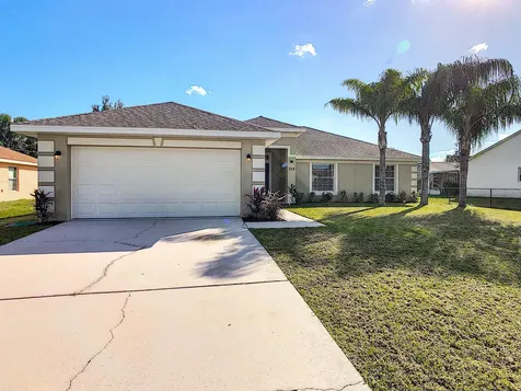 729 NW Cabot Street Port St Lucie FL 34983
