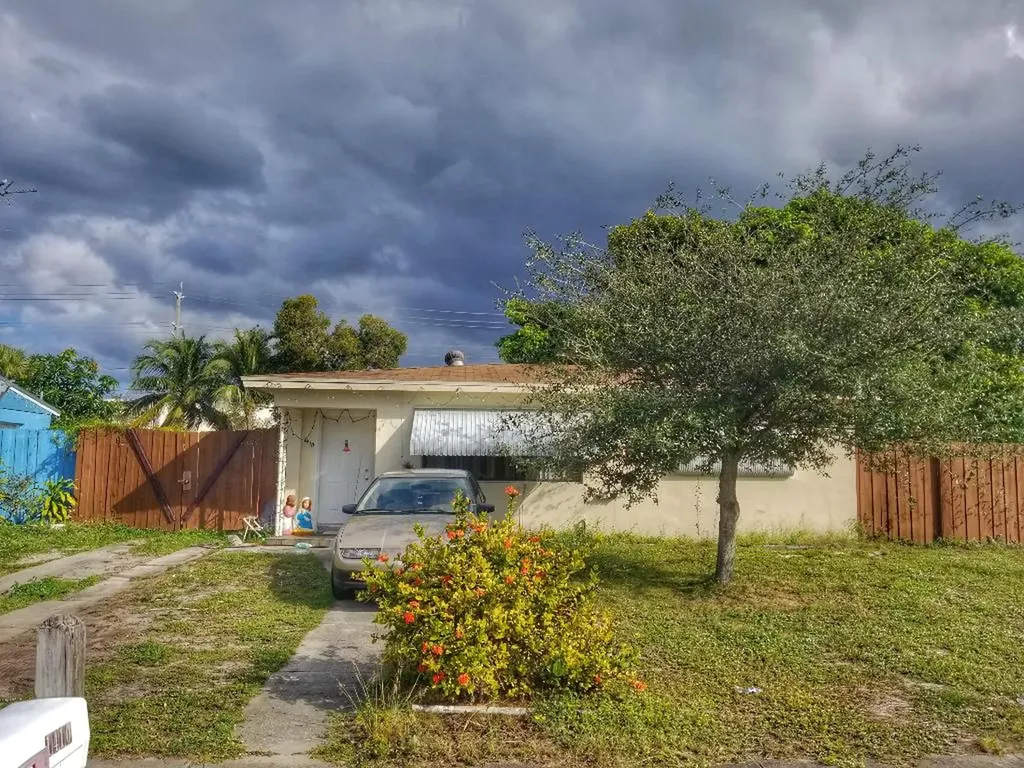 1410 S H Street Lake Worth Beach FL 33460