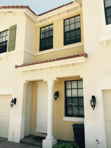 1744 SW Via Rossa Port St Lucie FL 34953