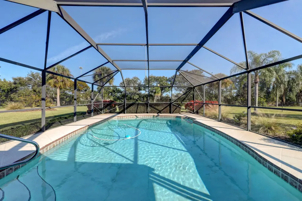2200 SE East Dunbrooke Circle Port St Lucie FL 34952