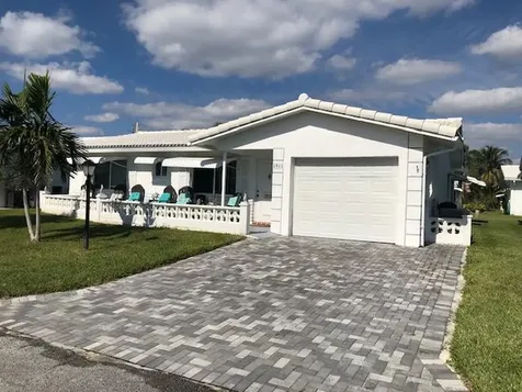 1911 SW 17th Avenue Boynton Beach FL 33426