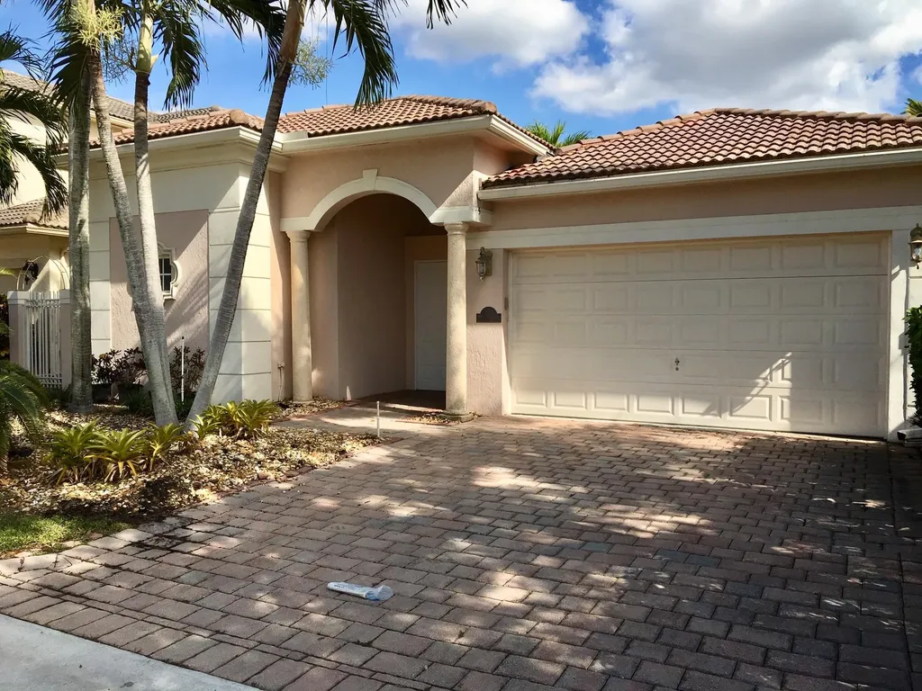 5857 NW 122nd Drive Coral Springs FL 33076