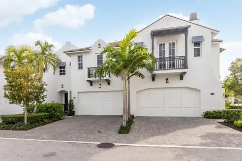 916 St George Boulevard Delray Beach FL 33483