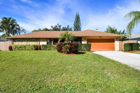 2462 SE Floresta Drive Port St Lucie FL 34984