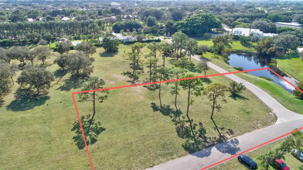 48 Country Road S Boynton Beach FL 33436