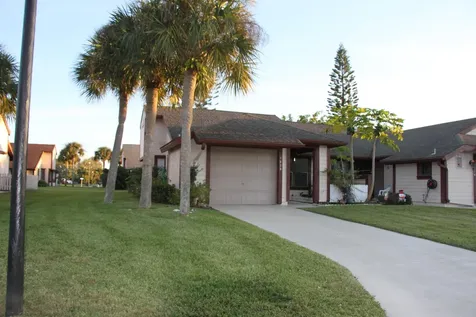 1538 SE Corvair Court Port St Lucie FL 34952
