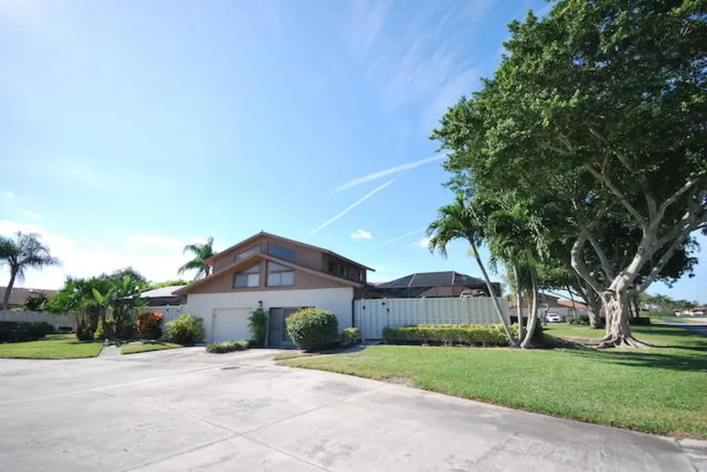 9712 Boca Gardens Parkway Boca Raton FL 33496