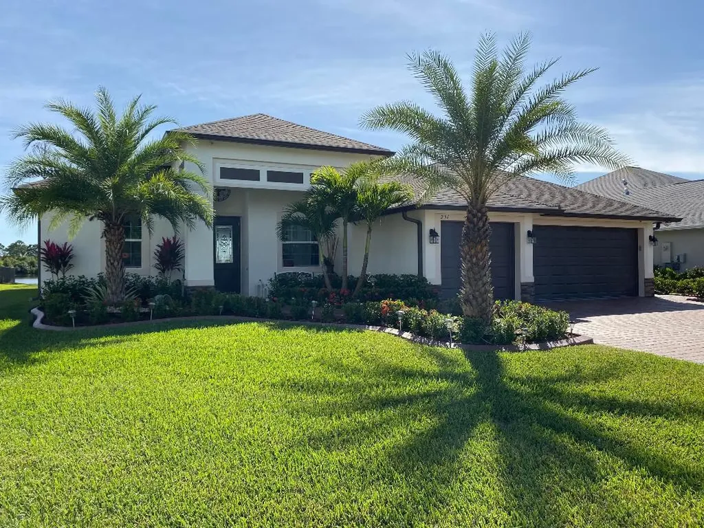 251 SW Vista Lake Drive Port St Lucie FL 34953