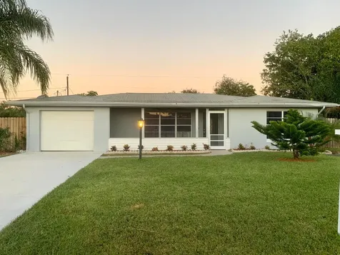 1131 SE Clifton Lane Port St Lucie FL 34983