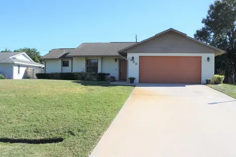 1598 SE Holiday Road Port St Lucie FL 34952