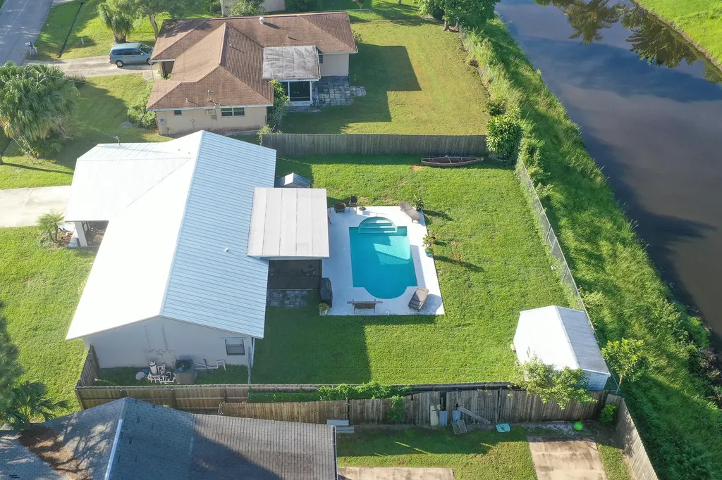 1992 SE Fallon Drive Port St Lucie FL 34983