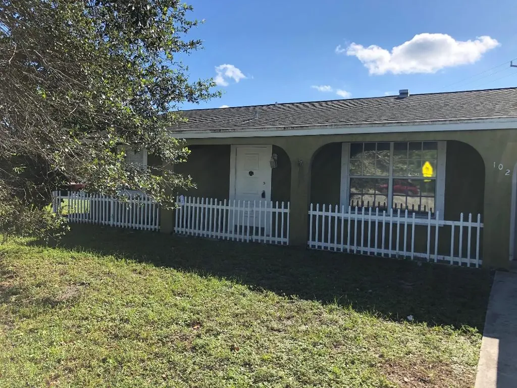 102 NW Floresta Drive Port St Lucie FL 34983