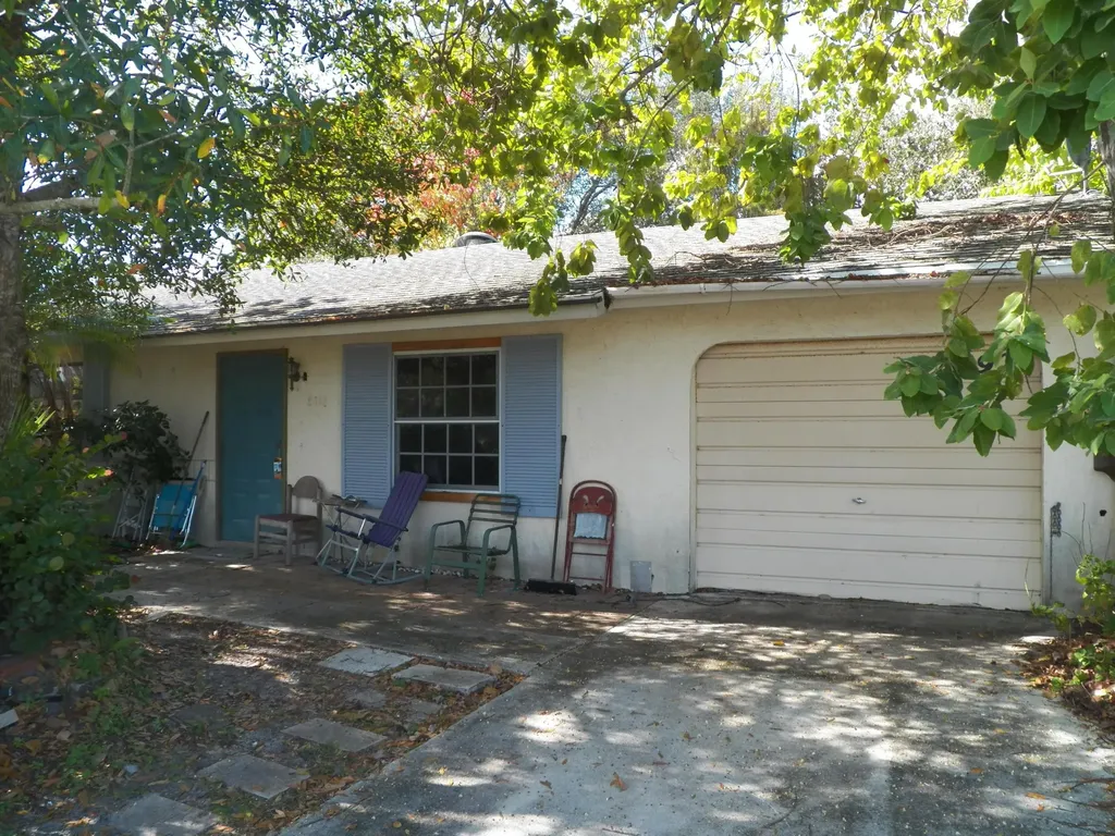 2492 SE Marius Street Port St Lucie FL 34952