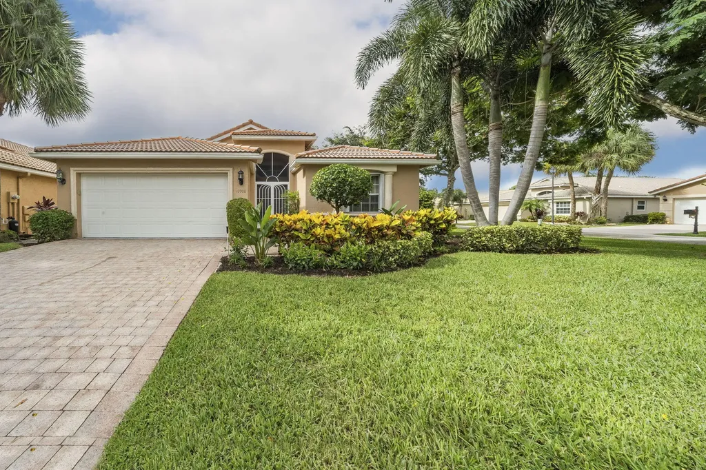13908 Via Nidia Delray Beach FL 33446