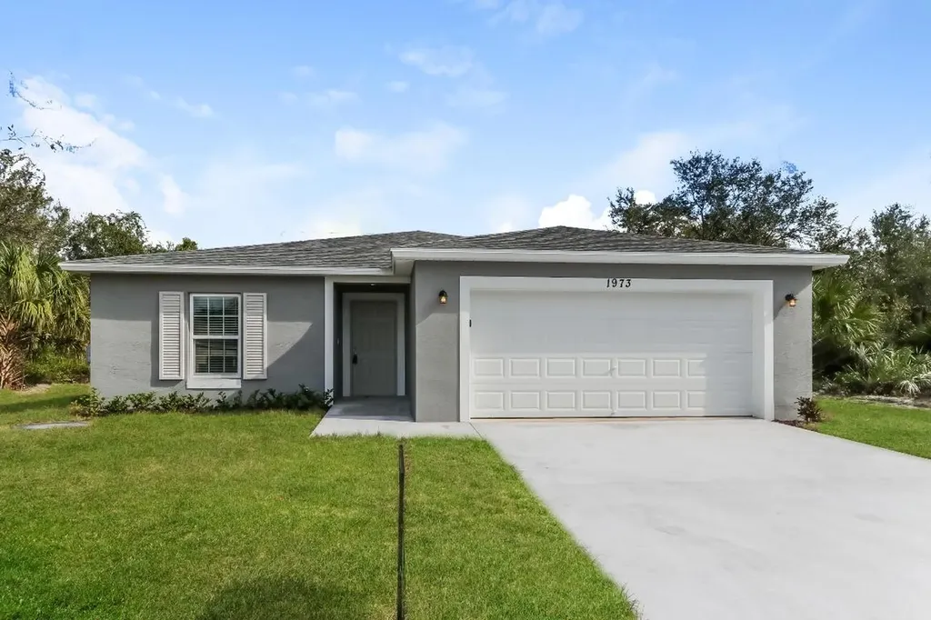 1973 SW Aguero Street Port St Lucie FL 34953