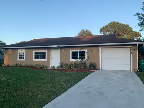 1781 SW Hampshire Lane Port St Lucie FL 34953