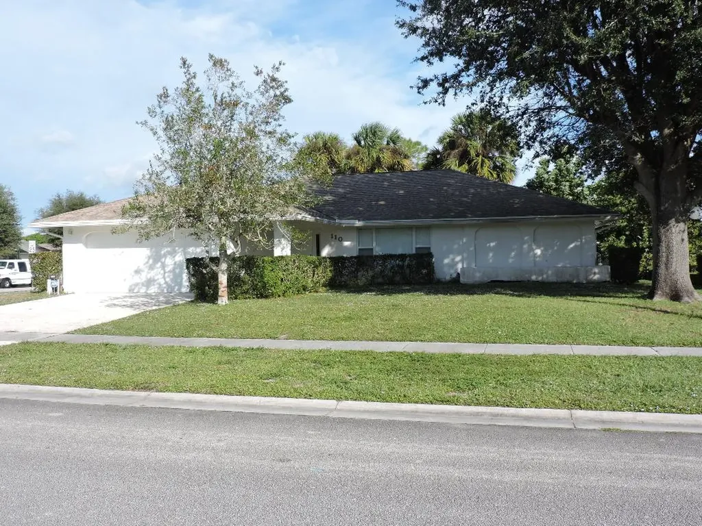 110 Sunflower Circle Royal Palm Beach FL 33411