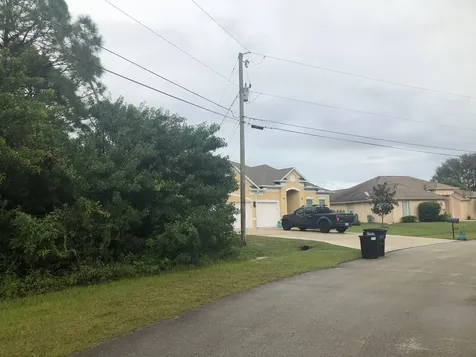 6481 NW Groveland Terrace Port St Lucie FL 34986