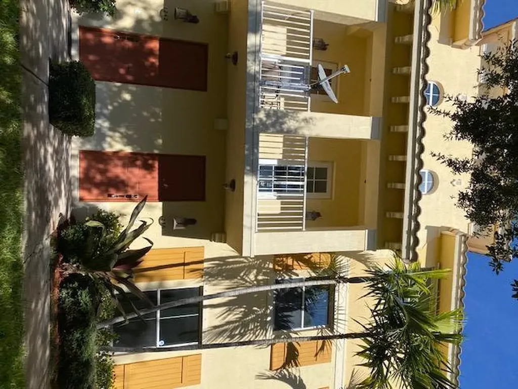 1236 Via Fatini Boynton Beach FL 33426