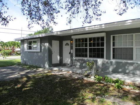 5741 Pierce Street Hollywood FL 33021