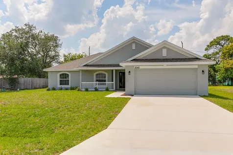 2042 SE South Buttonwood Drive Port St Lucie FL 34952