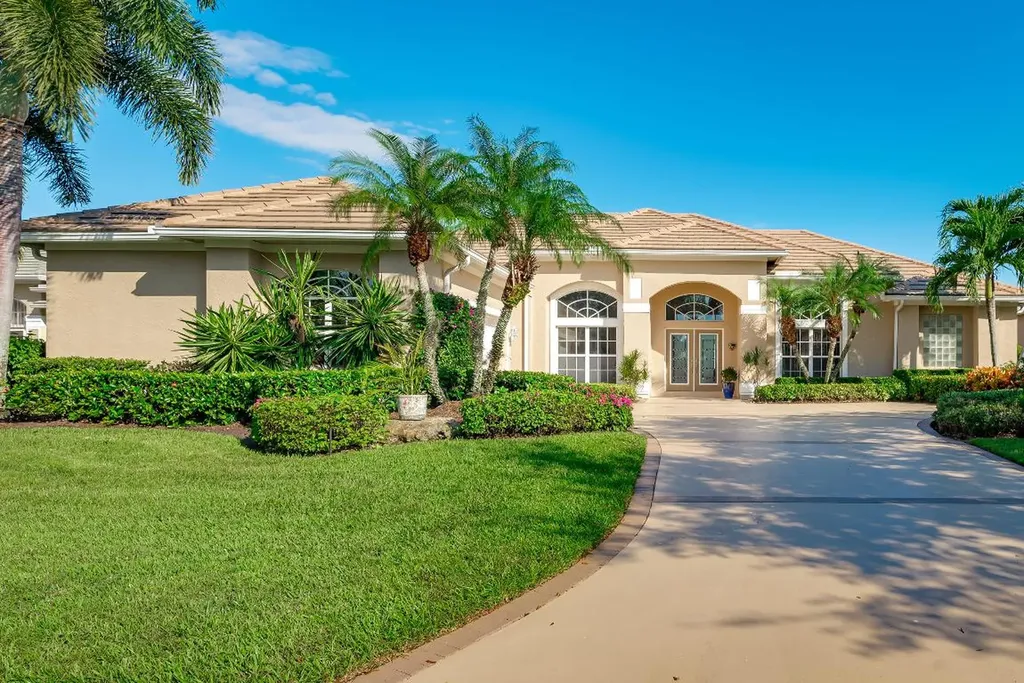 2201 SW Bradford Place Palm City FL 34990