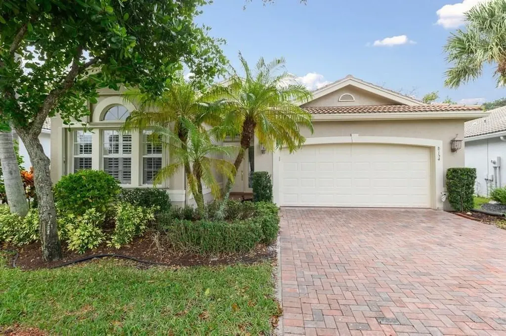 8154 Sandpiper Glen Drive Lake Worth FL 33467