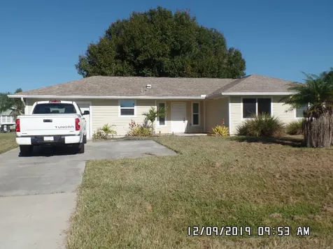 125 SW Thornhill Drive Port St Lucie FL 34984