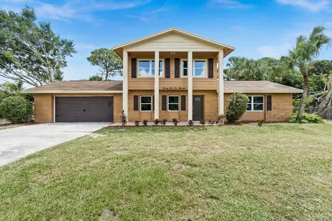 2504 Newport Drive Fort Pierce FL 34982