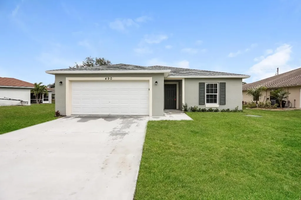 490 SW Homeland Road Port St Lucie FL 34953