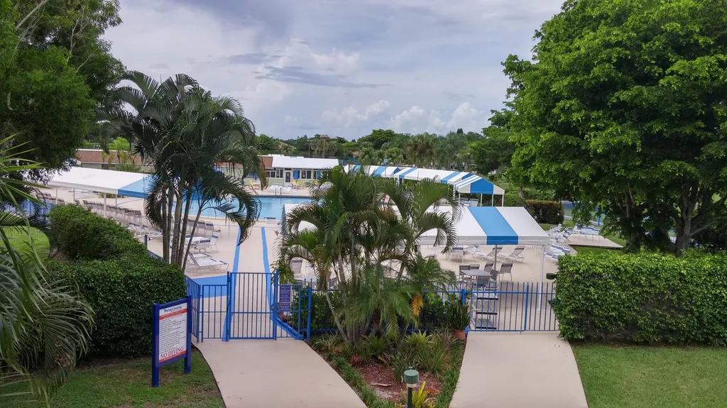 13765 Flora Place Delray Beach FL 33484