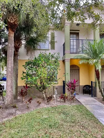 2124 SE Grand Drive Port St Lucie FL 34952