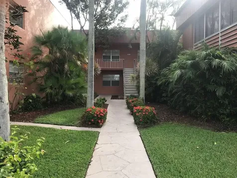 28 Normandy A Delray Beach FL 33484