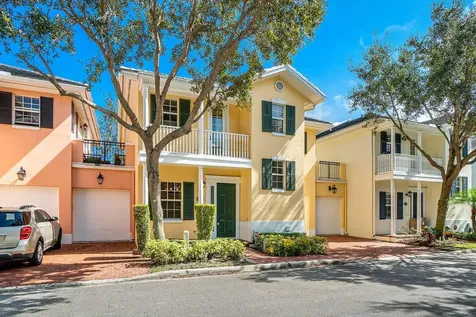 1015 E Heritage Club Circle Delray Beach FL 33483