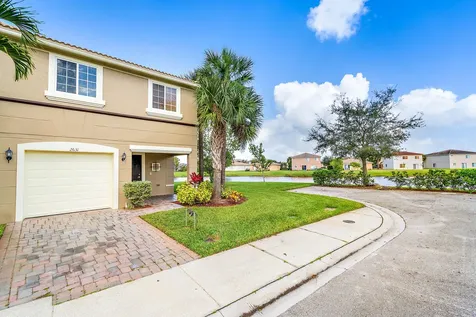 2631 SW Marshfield Court Port St Lucie FL 34953
