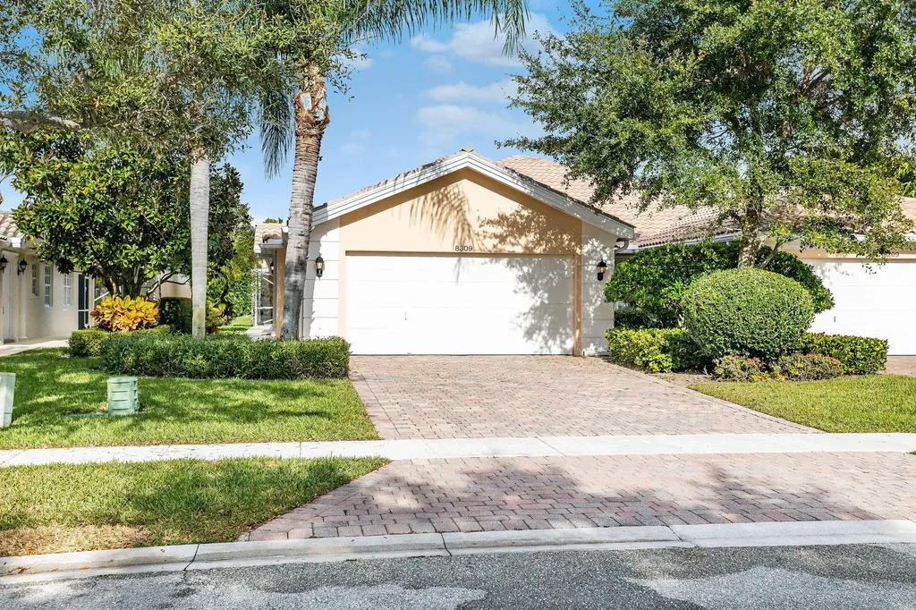 8309 Eleuthera Lane Wellington FL 33414