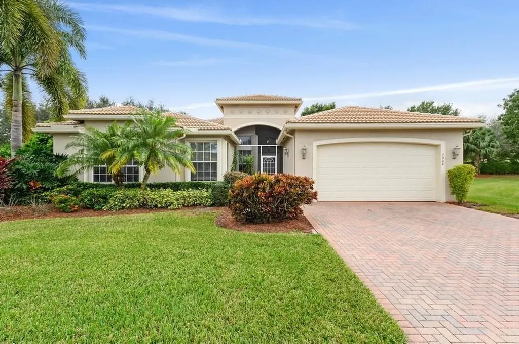 7948 Sonata Bay Point Lake Worth FL 33467