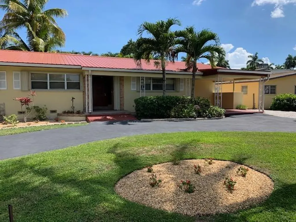 216 NW Avenue D Belle Glade FL 33430
