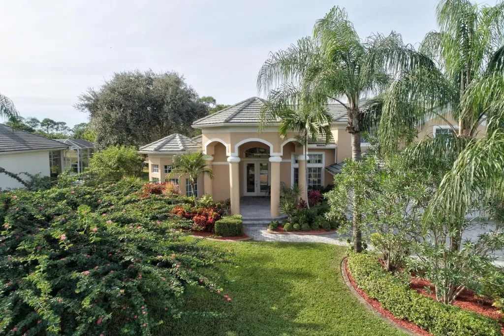 595 SW Squire Johns Lane Palm City FL 34990