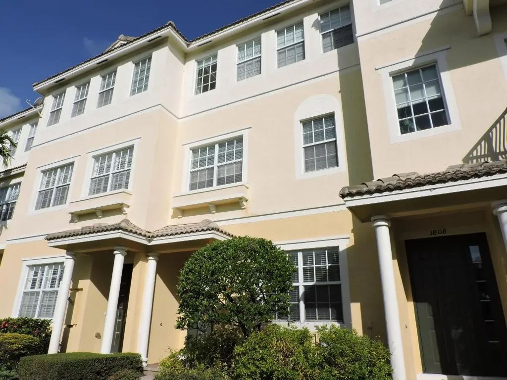 1814 NW 9th Street Boca Raton FL 33486