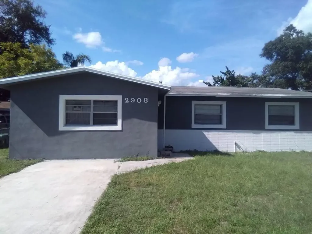 2908 Avenue B Fort Pierce FL 34947