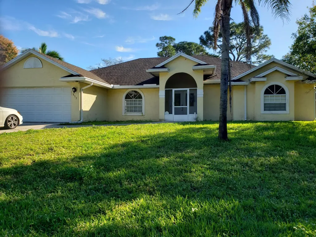 833 SW College Park Road Port St Lucie FL 34953