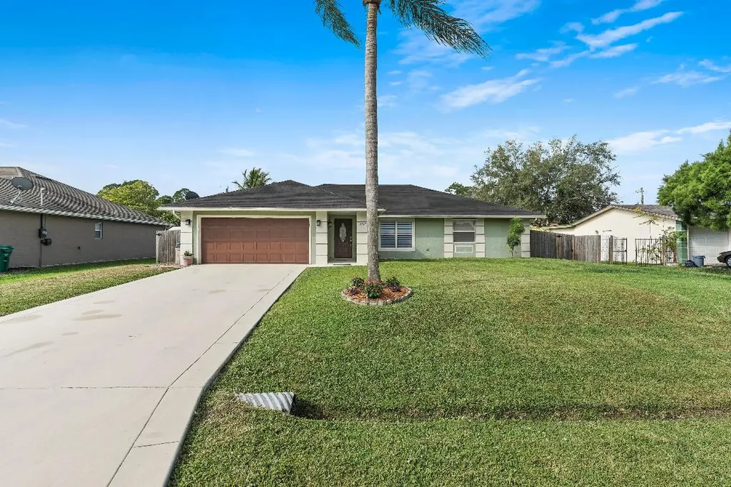 2332 SW Madrid Road Port St Lucie FL 34953