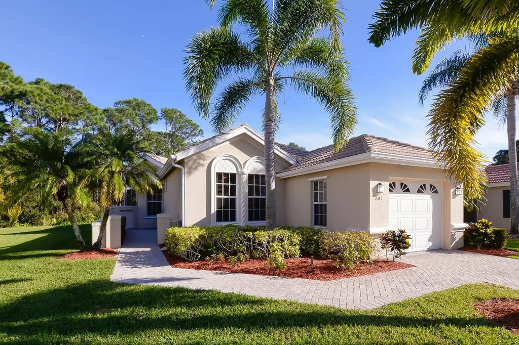605 SW Treasure Cove Port St Lucie FL 34986