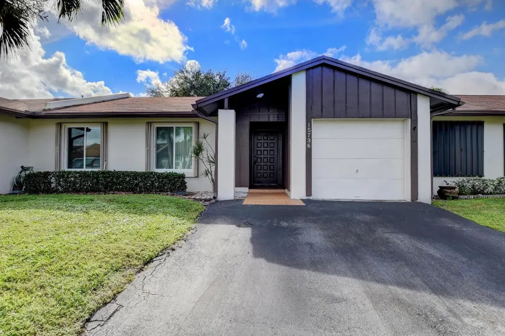 15736 Bottlebrush Circle Delray Beach FL 33484