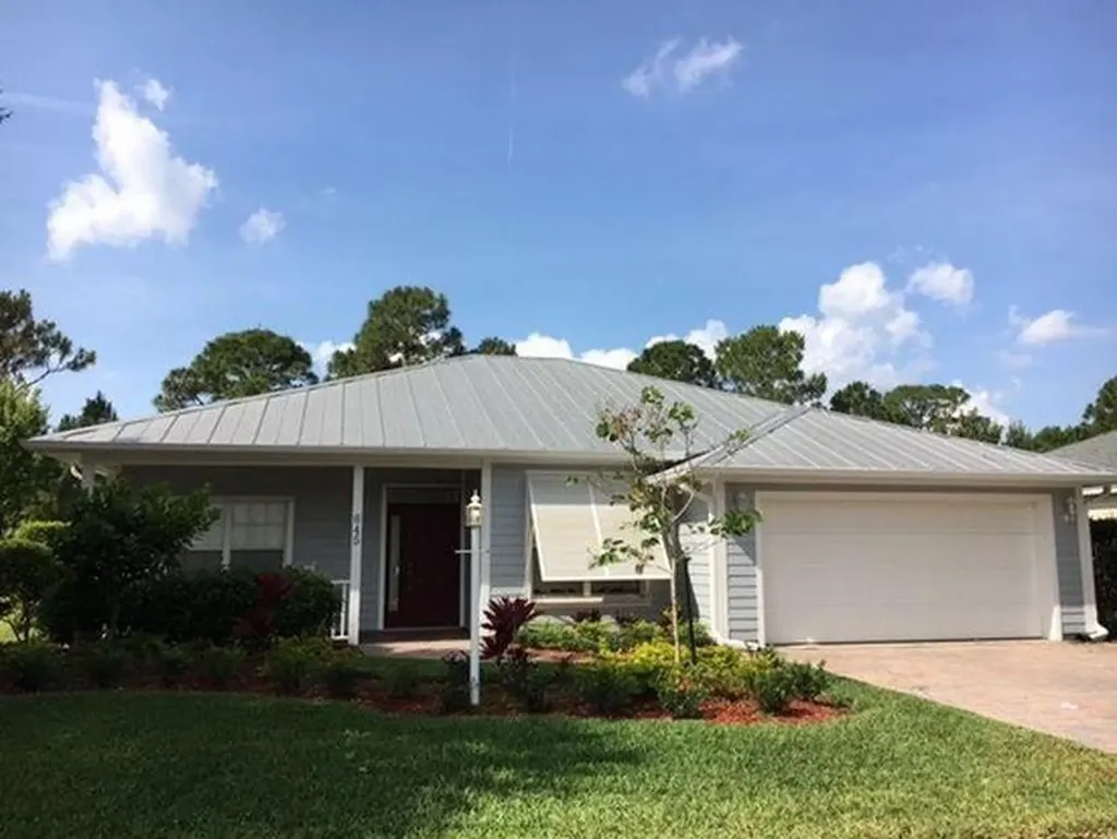 645 NE Muskrat Run Port St Lucie FL 34983