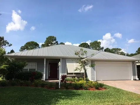 645 NE Muskrat Run Port St Lucie FL 34983