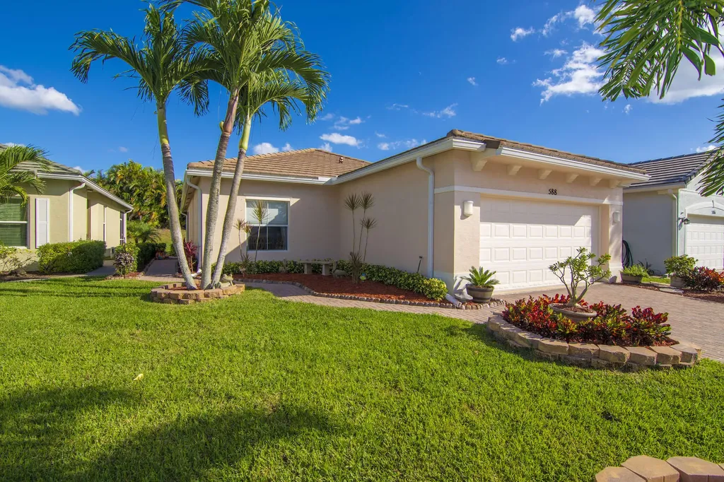 588 SW Indian Key Drive Port St Lucie FL 34986