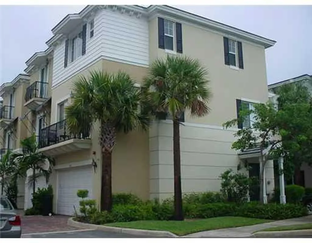 3611 NW 5th Terrace Boca Raton FL 33431