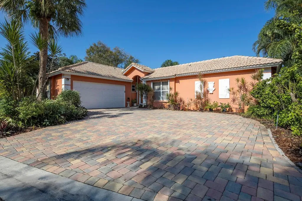148 Cove Road Greenacres FL 33413